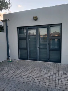 We offer professional glazing services and aluminum fitting.