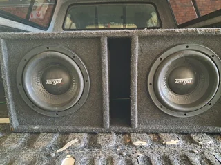2 X 10&#34; Targa street D2 DVC SUBs and targa monoblock amp