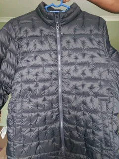 Zara puffer jackets unisex