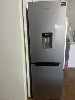 Samsung 330L Combi Fridge