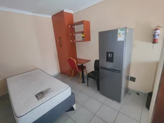 Nsfas Accredited Student Accommodation To Rent In Sophia Town (near Uj Kingsway)