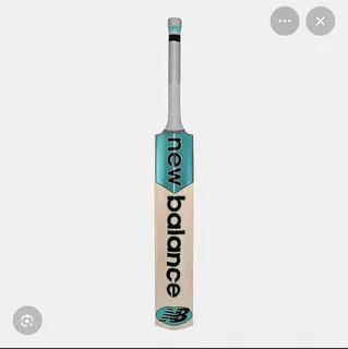 New Balance Burn 800 Cricket Bat and Pads