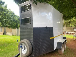 2014 - Ad posted by Ina-Marie Burger