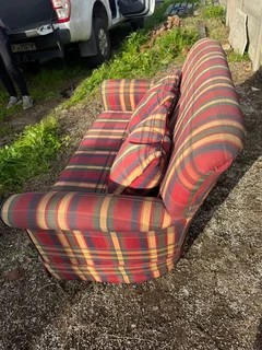 2-Seater Couch with Scatters