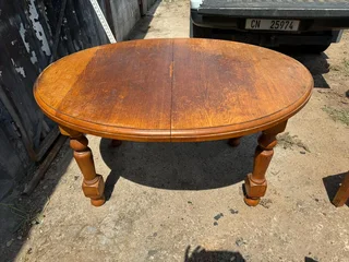 Vintage Oak Diningroom Table with Extensions