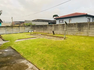 5 Bedroom house for SALE in Levallia George