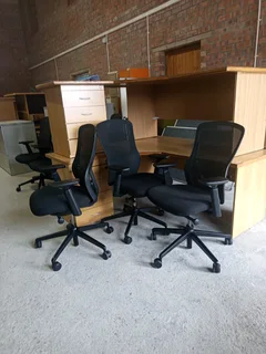 PLENTY OF OFFICE CHAIRS FROM R190 to R1190