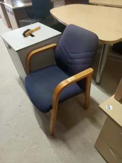 PLENTY OF OFFICE CHAIRS FROM R190 to R1190