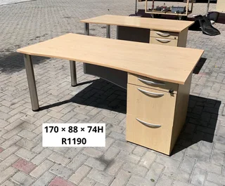 Excellent Quality Work Station Desk&#39;s For Sale