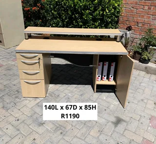 RECEPTION COUNTER WORK STATION DESK