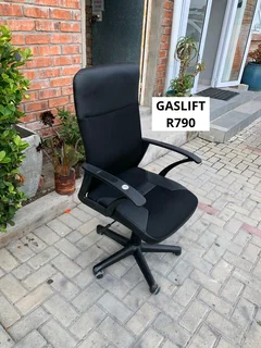 GAS LIFT HEIGHT ADJUSTABLE CHAIR