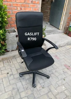 GAS LIFT HEIGHT ADJUSTABLE CHAIR