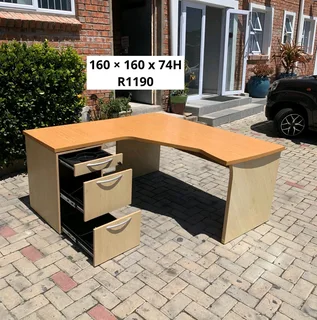L SHAPE WORK STATION DESK FOR SALE