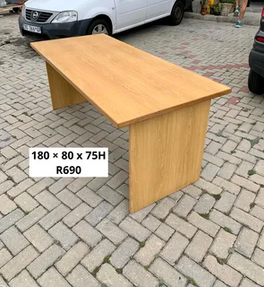 WORK STATION DESK FOR SALE