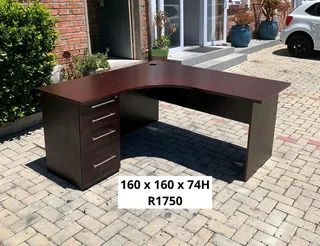 EXCELLENT QUALITY WORK STATION L SHAPE DESK
