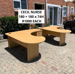 EXCELLENT QUALITY CECIL NURSE L SHAPE DESKS FOR SALE