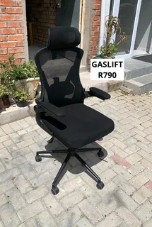GAS LIFT HEIGHT ADJUSTABLE ARMS ADJUSTABLE CHAIR