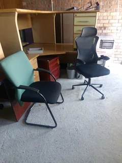 OFFICE CHAIR.S FROM R490 TO R990 EACH