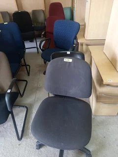 OFFICE CHAIR.S FROM R490 TO R990 EACH