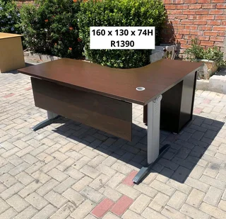 L SHAPE WORK STATION DESK FOR SALE