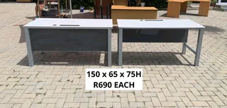 Desk Tables For Sale