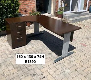 Excellent Quality Work Station L Shape Desk