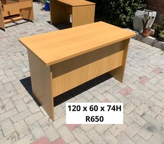 EXCELLENT QUALITY WORK STATION DESK