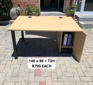 WORK STATION DESK FOR SALE