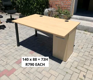 Work Station Desk For Sale