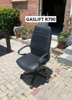 GAS LIFT HEIGHT ADJUSTABLE CHAIR FOR SALE