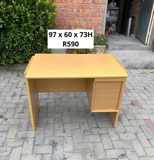 Excellent Quality Work Station Desk