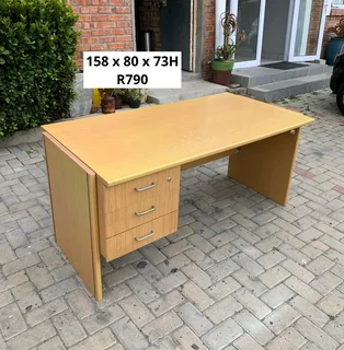Work Station Desk For Sale