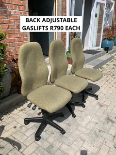 EXCELLENT QUALITY SEATING GAS LIFT HEIGHT ADJUSTABLE BACK ADJUSTABLE CHAIRS