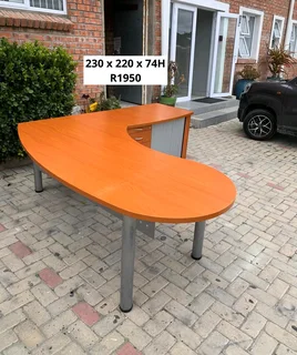 EXCELLENT QUALITY WORK STATION L SHAPE DESK AND CABINET FOR SALE