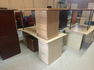 WE BUY AND SELL OFFICE FURNITURE
