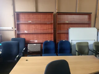 WE BUY AND SELL OFFICE FURNITURE