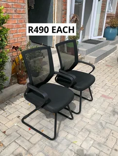 PLENTY OF OFFICE FURNITURE