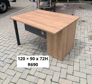 WORK STATION DESK FOR SALE