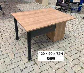 WORK STATION DESK FOR SALE