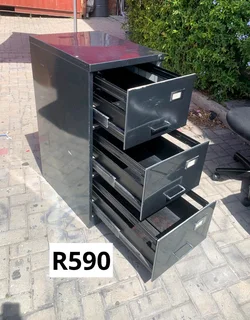 METAL 3 DRAW FILING STORAGE CABINET FOR SALE