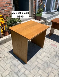 DESK FOR SALE