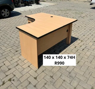 GOOD QUALITY WORK STATION L SHAPE DESK FOR SALE