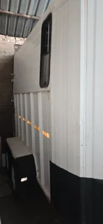 Nutti Export 2 berth horsebox