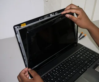 Laptop Repairs Durban | Fast Laptop Screen Replacements | Affordable & Professional – ElmMac