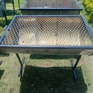Braaistand  and grill