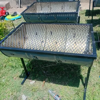 Braaistand  and grill