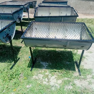 Braaistand  and grill