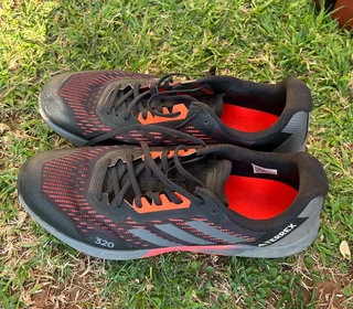 Adidas Terrex 320 trail Shoes Size UK12