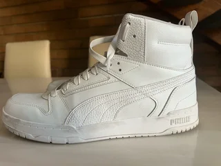 Puma Sneakers