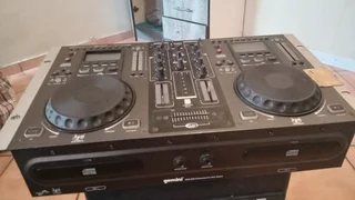 CDM 3600 professional DJ work station